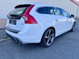 Volvo V60 D3 R-Design Aut. - TÜV+REIFEN+ZR+TURBO+NEU - Volvo: Turbo