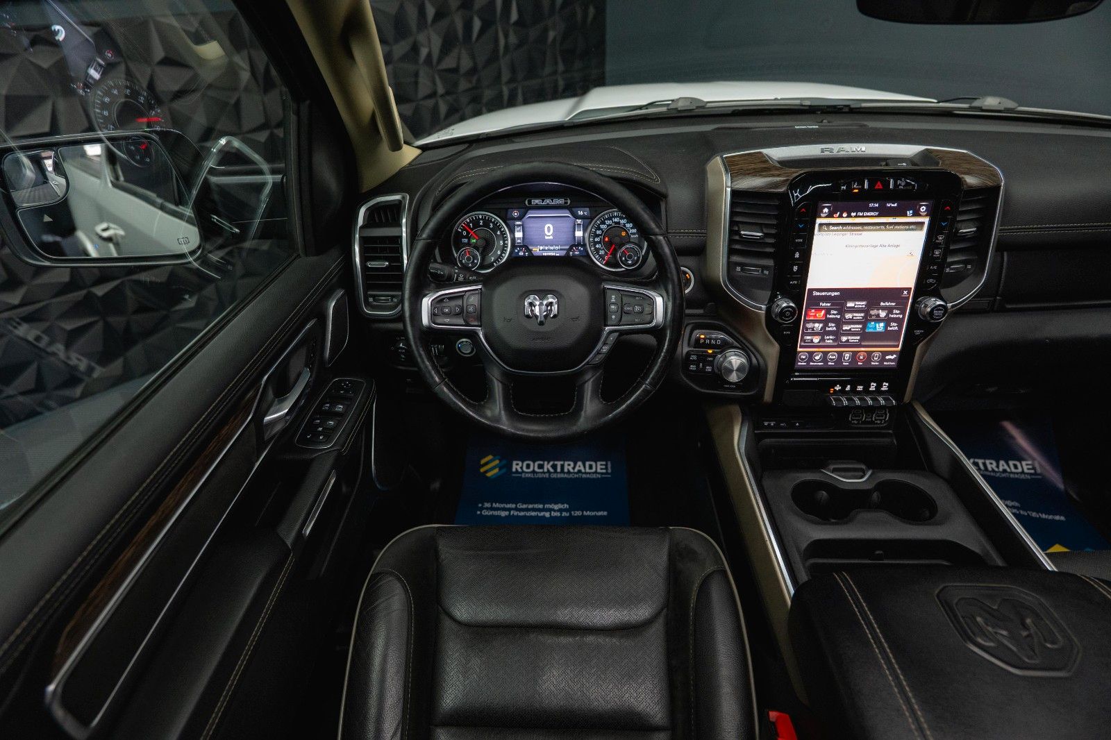 Fahrzeugabbildung Dodge RAM 5.7 V8 HEMI 4x4 LARAMIE LPG *Unfallfrei*Pano