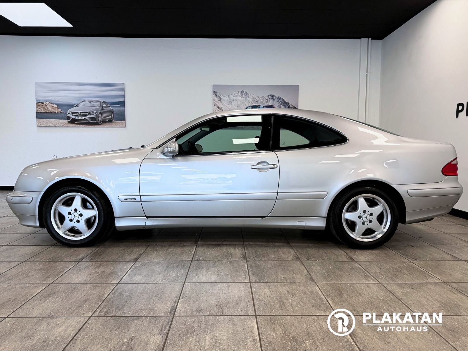 Fahrzeugabbildung Mercedes-Benz CLK 200 Kompressor Automatik Tempomat Klima