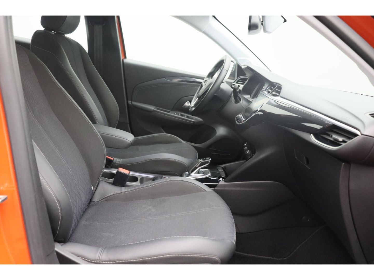 Fahrzeugabbildung Opel Corsa-e F First Edition LED Digitales Cockpit