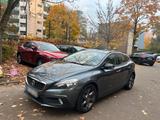 Volvo V40 D2  Cross country - Volvo V40 in Oberhausen