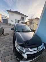 Mitsubishi Outlander 2.2 DI-D Edition 100+ 4WD Automati... - Mitsubishi Outlander mit Diesel-Antrieb: Allradantrieb, Geländewagen, Automatik, 2.2