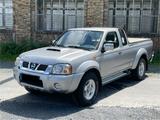 Nissan NP 300 Allrad Pickup - Nissan NP 300 von privat