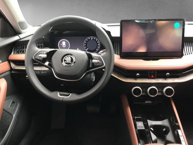 Skoda Superb Combi IV 2.0 TDI DSG L&K *AHK*DCC*MASSAGE