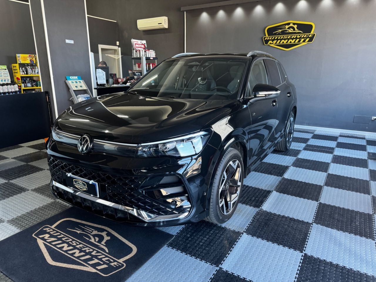 Volkswagen Tiguan 2.0 TDI 150 CV DSG R-Line Plus imagem 3