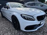 Mercedes-Benz C 63 AMG Coupe - Mercedes-Benz C 63 AMG mit Benzin-Antrieb: Coupe, Automatik
