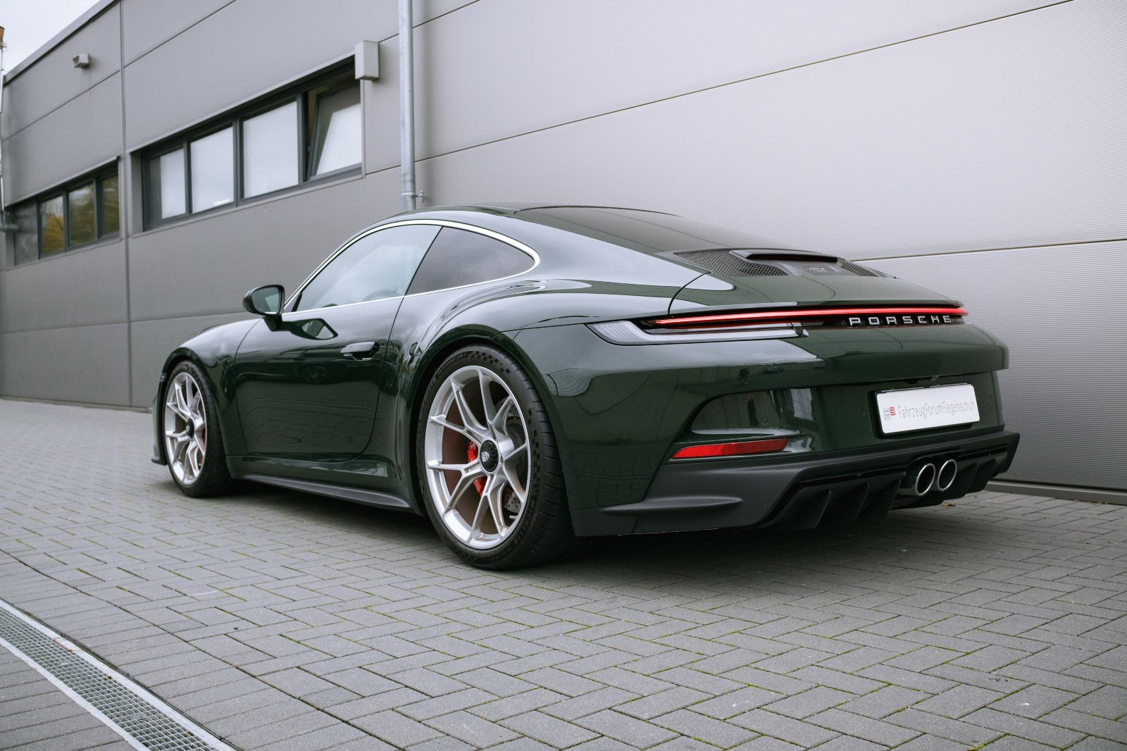 Fahrzeugabbildung Porsche 992GT3 Touring -PTS-Lift-Sonderleder-LED Matrix
