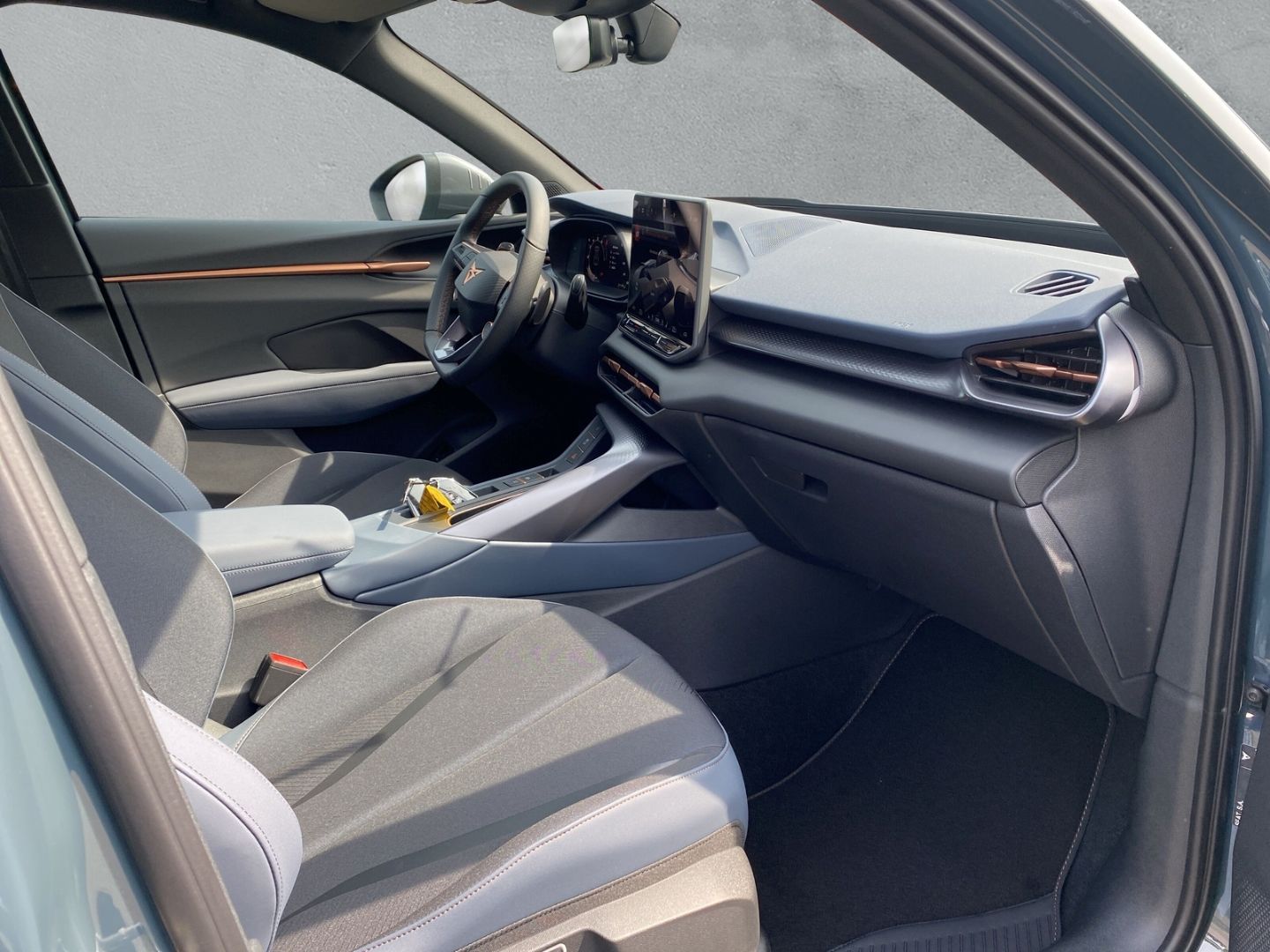 Fahrzeugabbildung CUPRA Terramar 1.5 eTSI 110 kW EU6e Digitales Cockpit