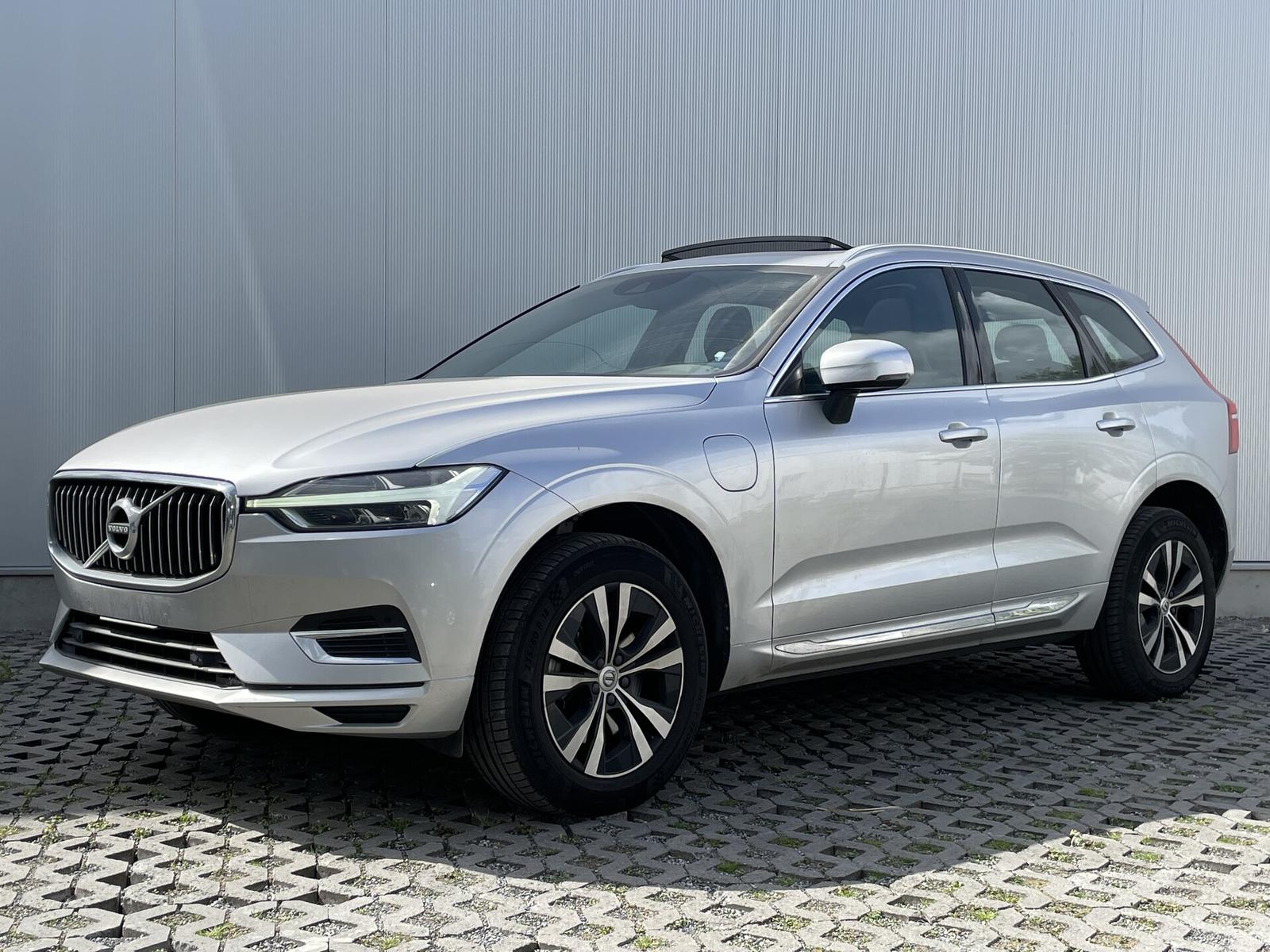 Volvo XC 60 T6 PHEV PANO LEATHER CRUISE CAM 18"