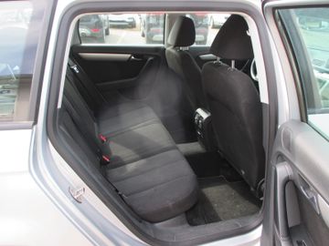 Volkswagen Passat Variant - 8
