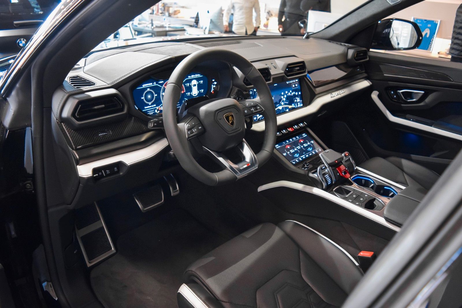 Lamborghini Urus 4.0 V8 PHEV SE-PANO ROOF-B&O SOUND-HEAD UP imagem 3