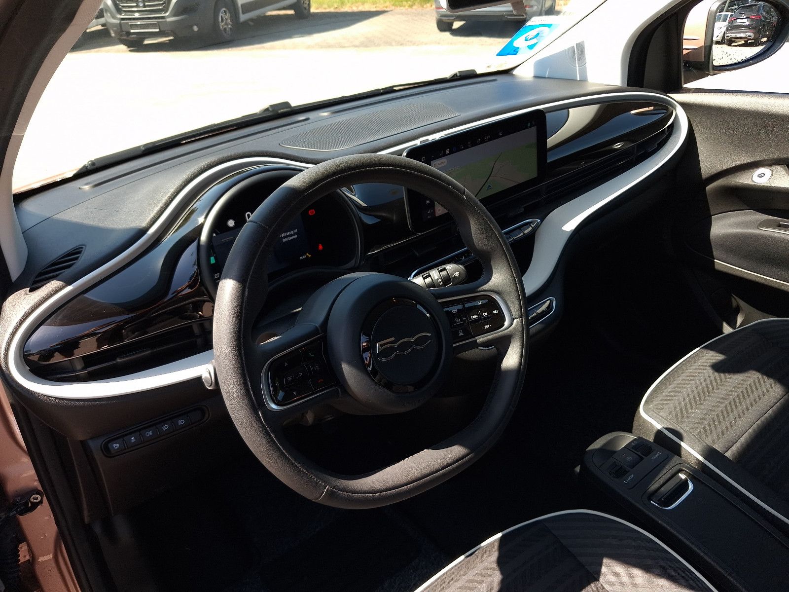 Fahrzeugabbildung Fiat 500e