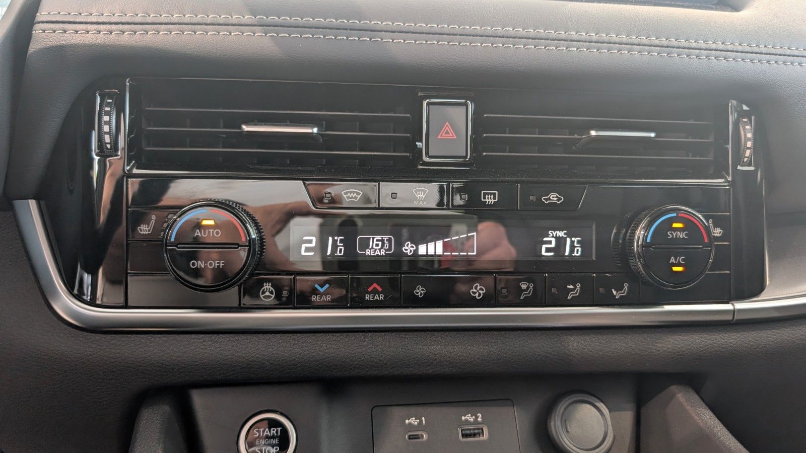 Fahrzeugabbildung Nissan X-Trail N-Connecta | 360° | ACC | Leder