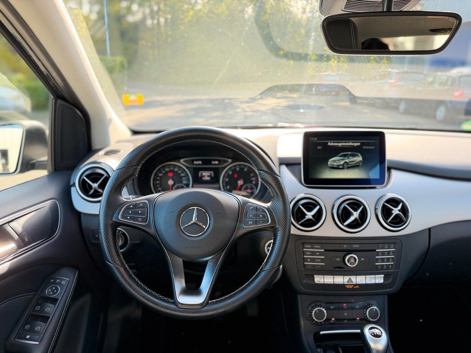 Mercedes-Benz B 180 Garantie *2.Hand*Kamera*LED*Urban*Navi*