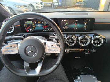 Bild 10 Mercedes-Benz CLA 180 AMG Line Night MBUX Kamera Ambiente Ligh