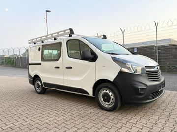 Opel Vivaro - 1