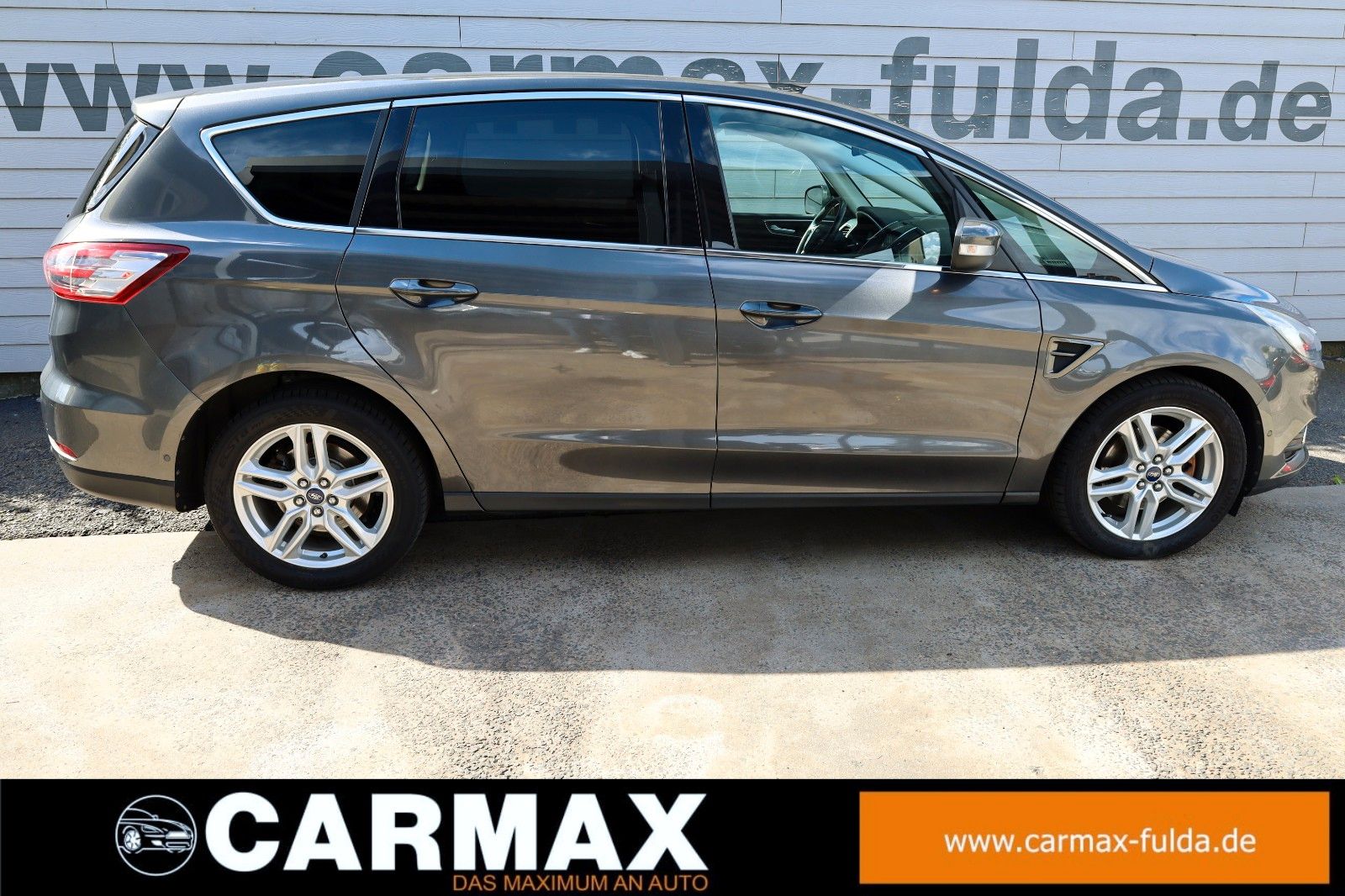 Fahrzeugabbildung Ford S-MAX Titanium 7 Si,Navi,LED,SH,PDC,Kamera,AHK