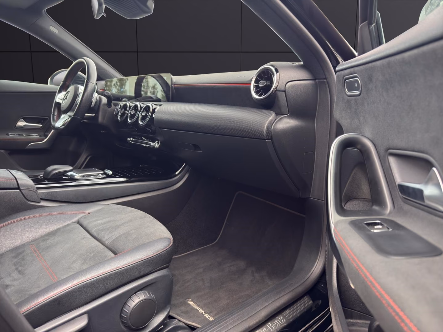 Mercedes-Benz A-Class AMG Line Navi Digitales Cockpit Kamera SHZ, миниатюра 23
