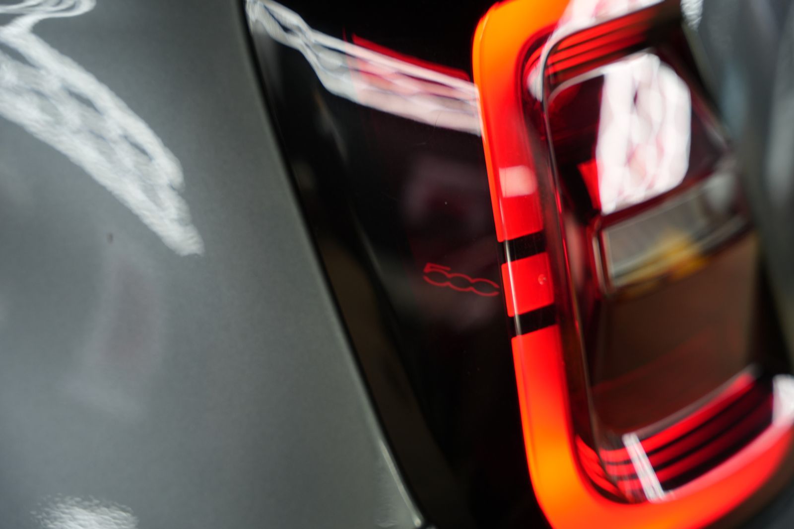 Fahrzeugabbildung Fiat 500 Icon *42 Kwh*Rückfahrkamera*Navigation*Klima
