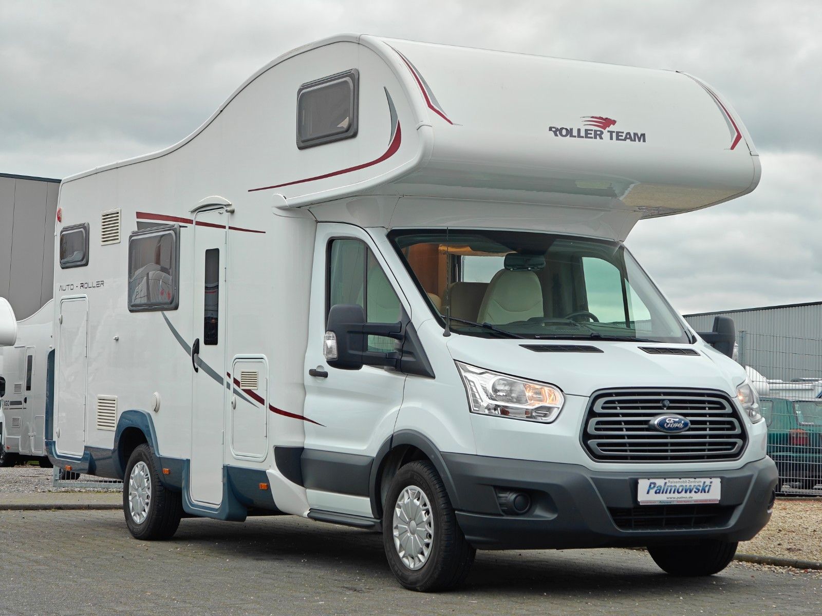 Fahrzeugabbildung Roller Team Kronos 275 - SAT, TV, Solar, 6 Sitz/Schlafplätze