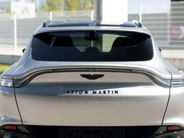 صورة 7 لـ 2023 Aston Martin DBX