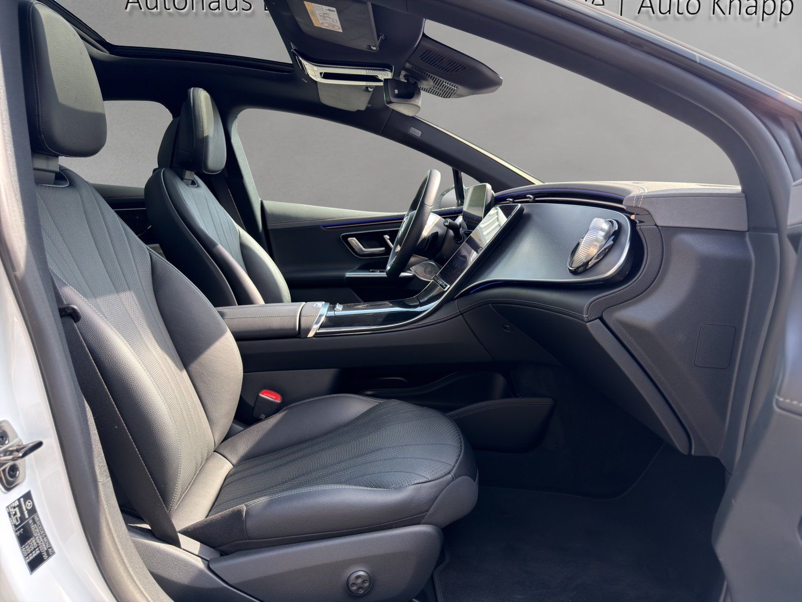 Fahrzeugabbildung Mercedes-Benz EQE350 AMG Prem+ AIRMATIC Sitzklima HAL Memo HUD