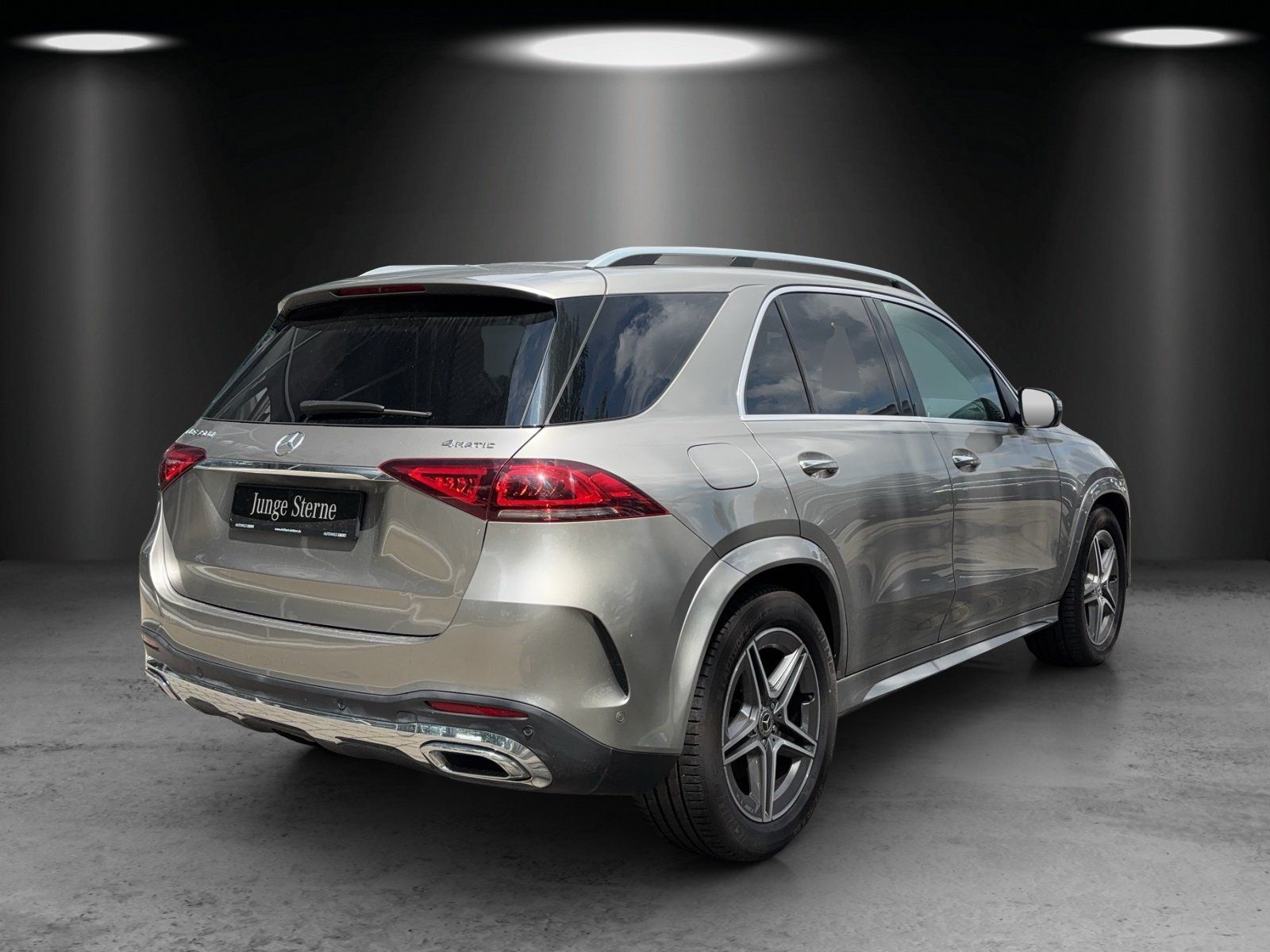 Fahrzeugabbildung Mercedes-Benz GLE350d AMG Masage DISTR KeyGo AIRMATIC Memo AHK