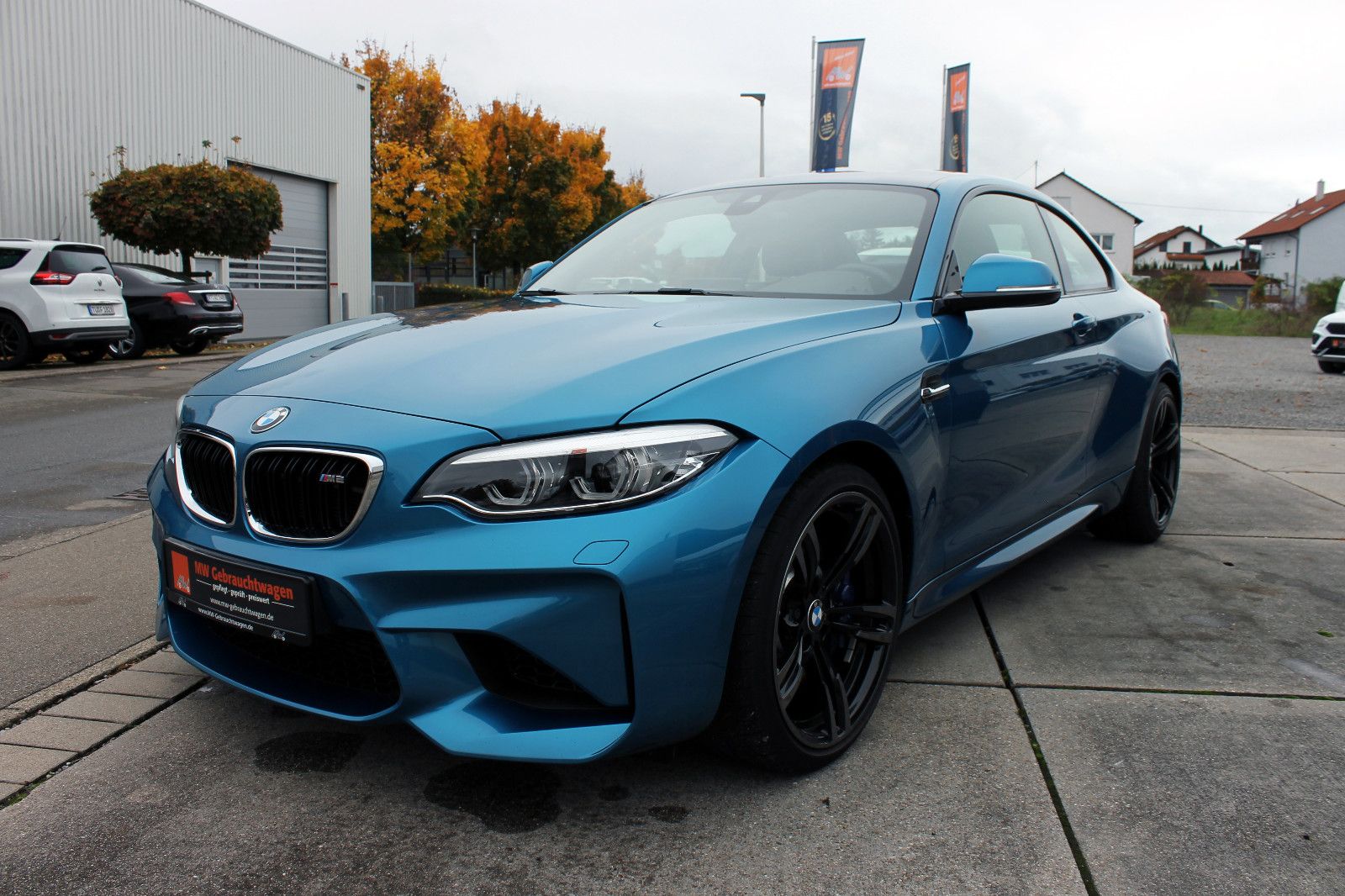 Fahrzeugabbildung BMW M2 Coupé DKG Carbon Dach PDC KAM TEMP H&K LED