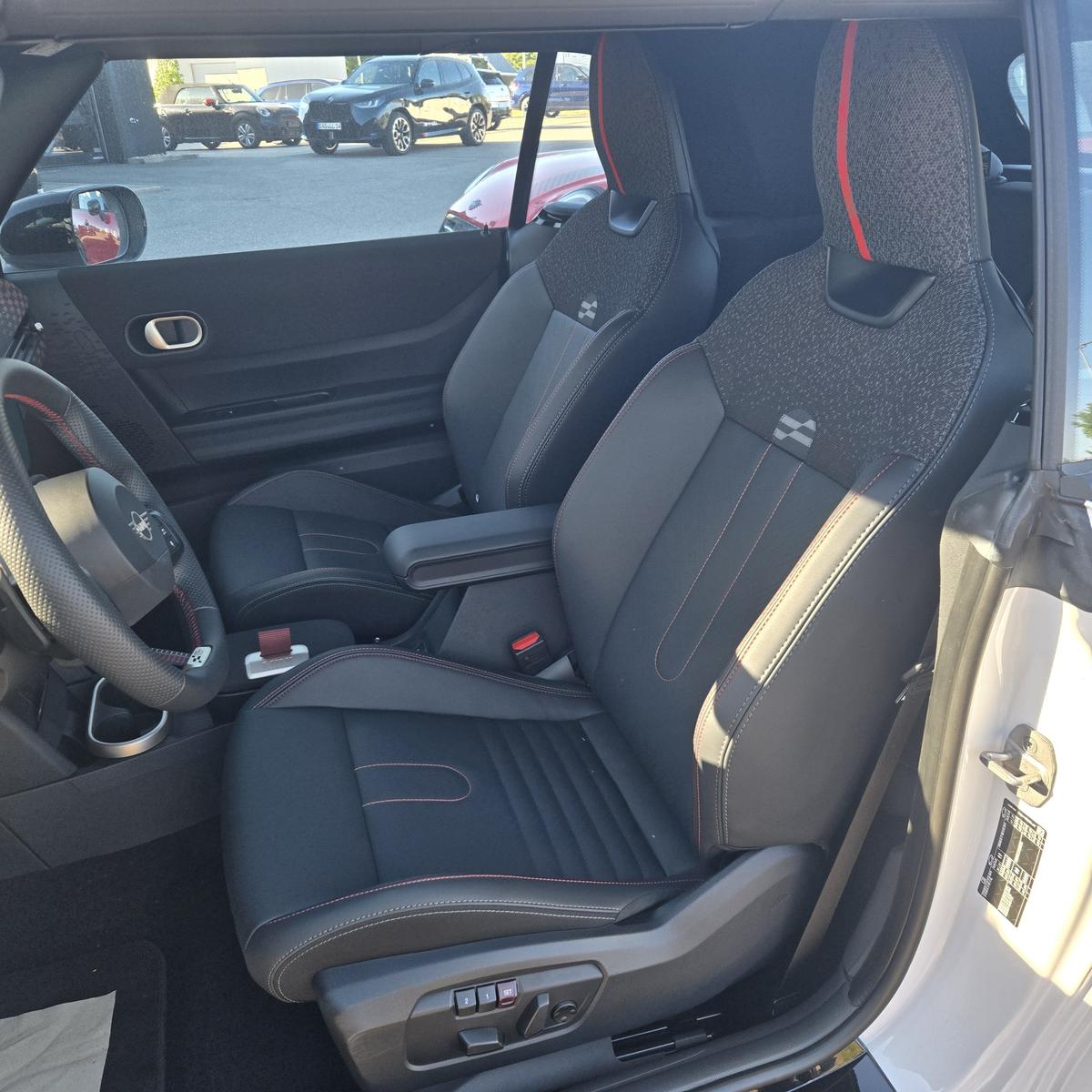 MINI Cooper S John Cooper Works Trim Cabrio Head-Up
