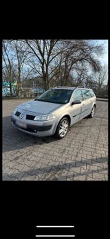 Renault Megane 1,6 16 V Grandtour 2 BJ 200... - Renault Megane aus 2004: Kombi