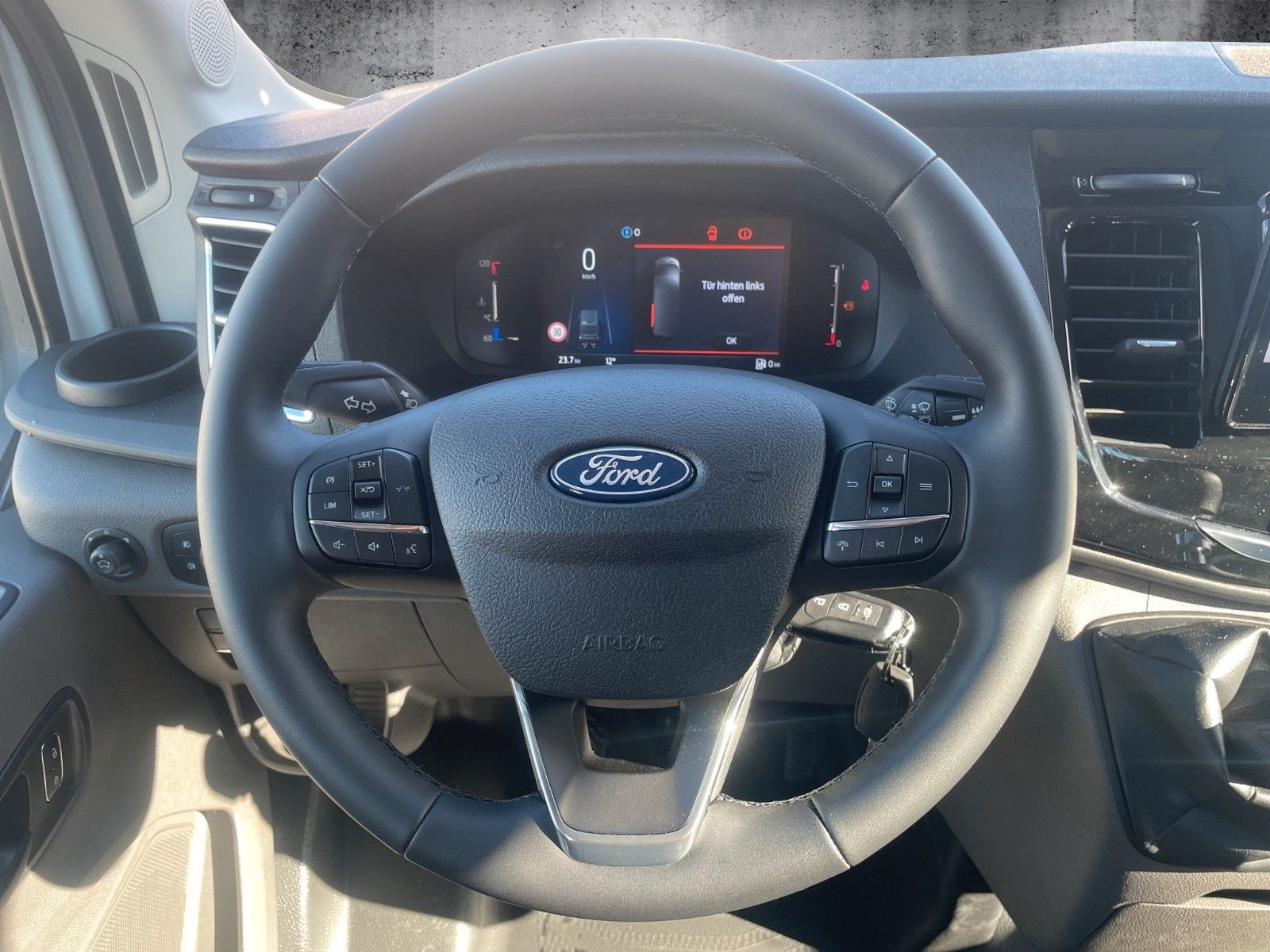 Fahrzeugabbildung Ford Transit Pritsche 350 L3 Doppelkabine Trend* 4x4