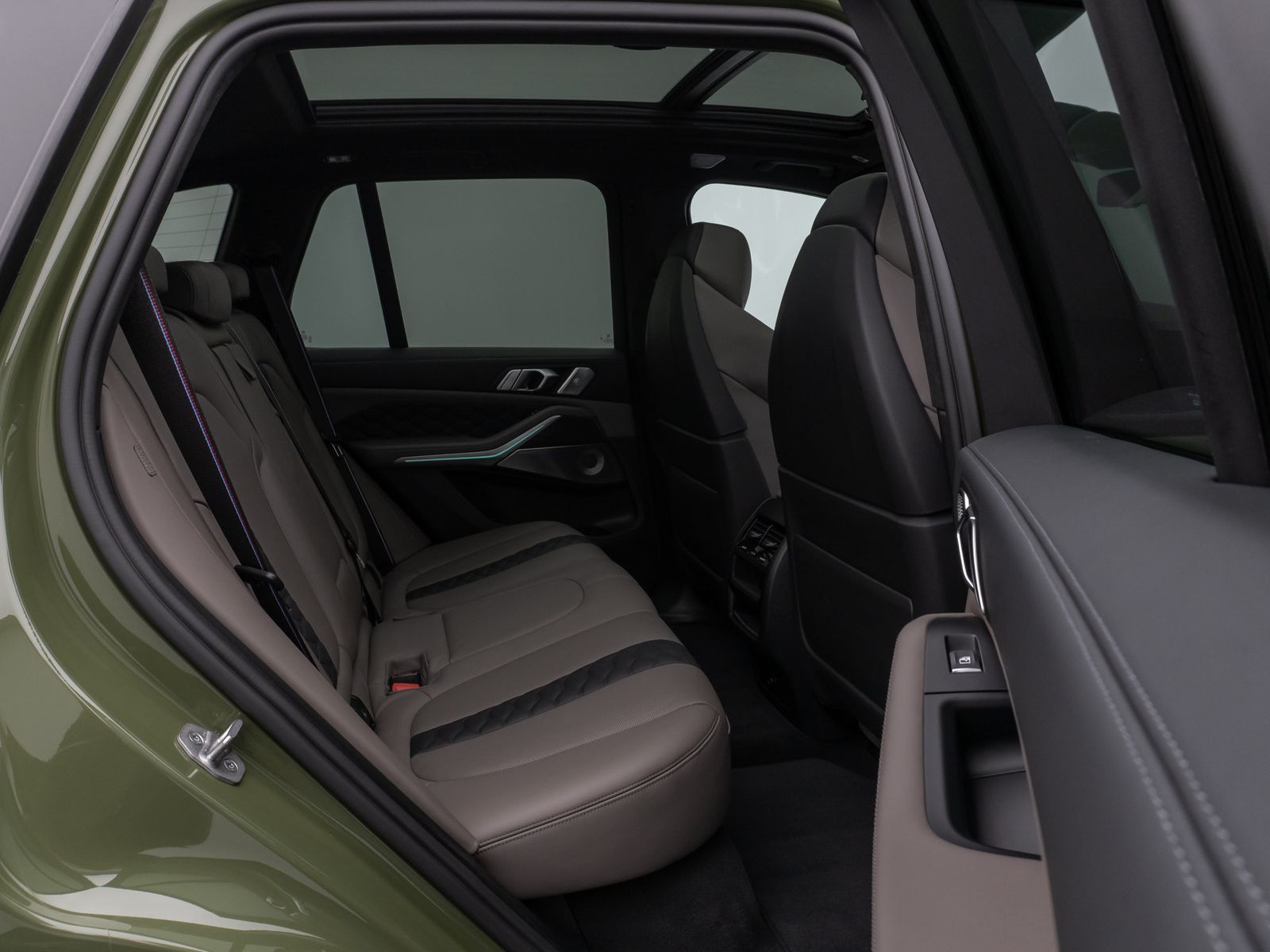 Fahrzeugabbildung BMW X5 M Competition Panorama 360°B&W IndividualVoll