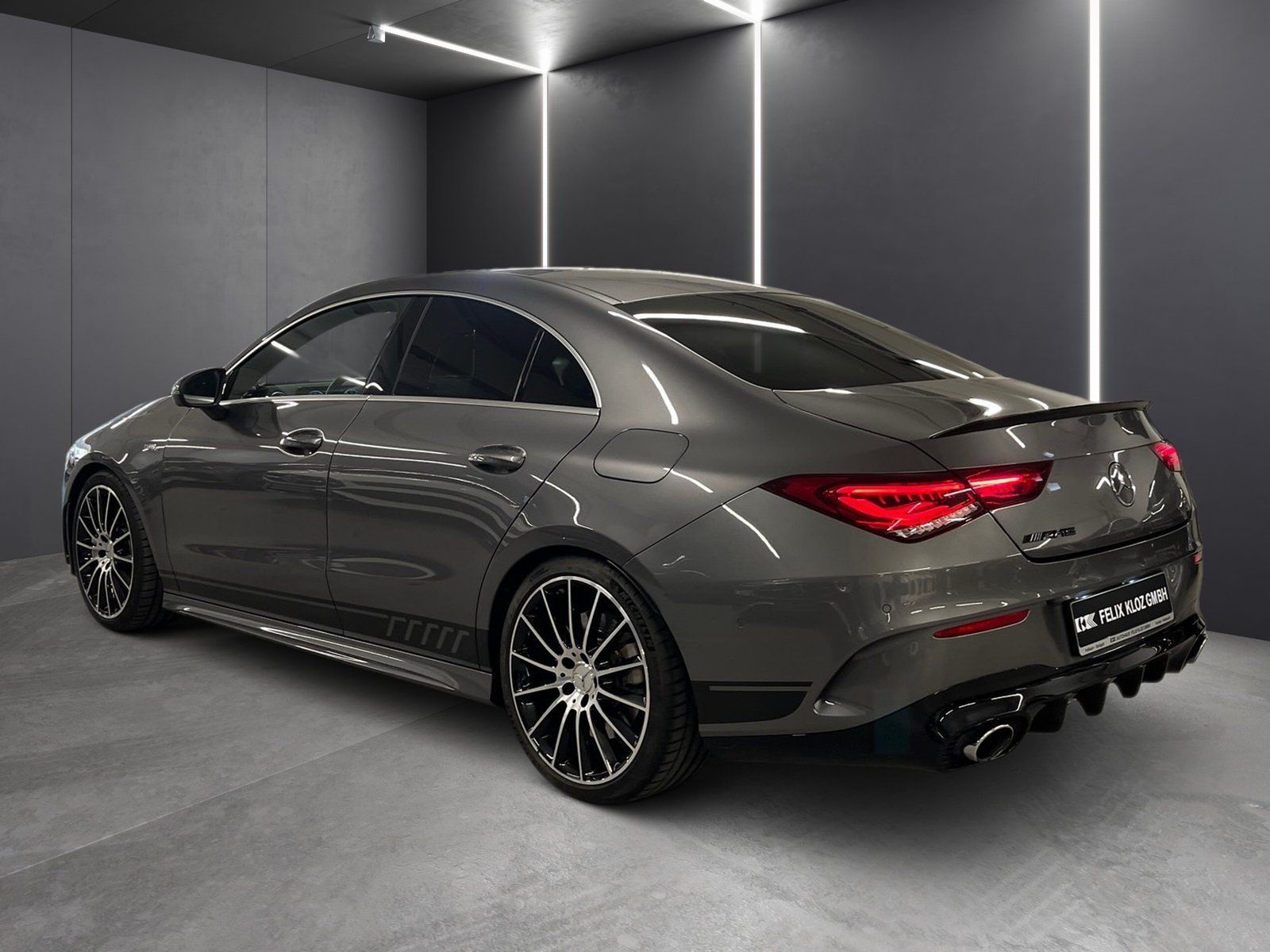 Fahrzeugabbildung Mercedes-Benz CLA 35 AMG 4M*Pano*Burmester*Distro*360*MLB*Ride