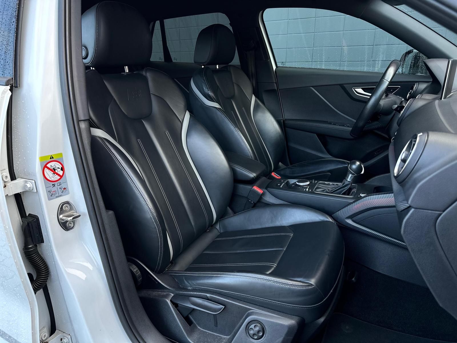 AUDI Q2 1.4TFSI S LINE CARBON* LED#SHZ#NAVI#TEMPO#PDC - Image 15