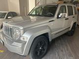 Jeep Cherokee 2.8 CRD DPF Limited Auto - gebrauchte Jeep Cherokee aus dem Jahr 2009