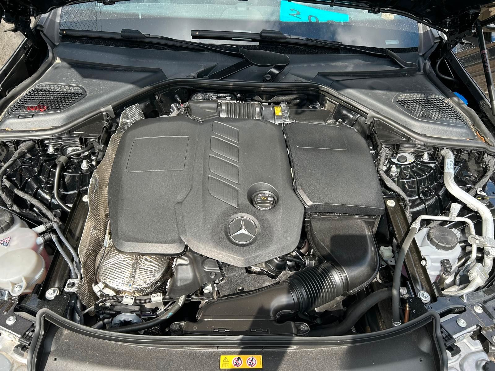 Fahrzeugabbildung Mercedes-Benz Limousine E 300 de 4Matic Edition AMG