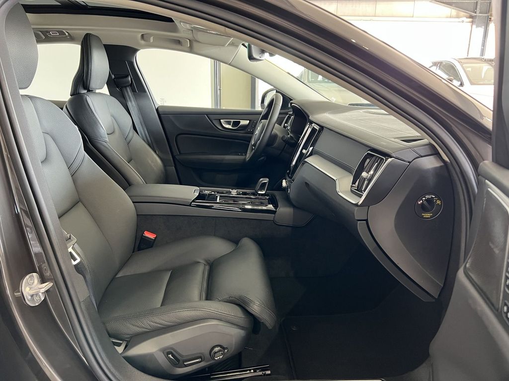 Volvo S60 T8 Ultimate Dark Recharge AWD 360° HeadUp