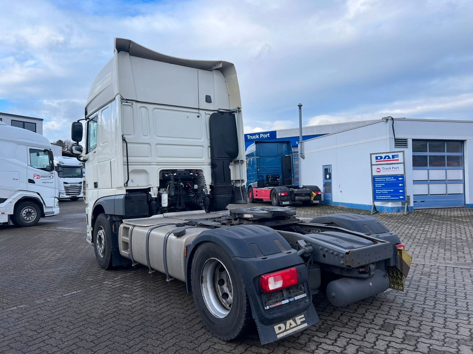 Fahrzeugabbildung DAF XF 460 FT SSC, Intarder