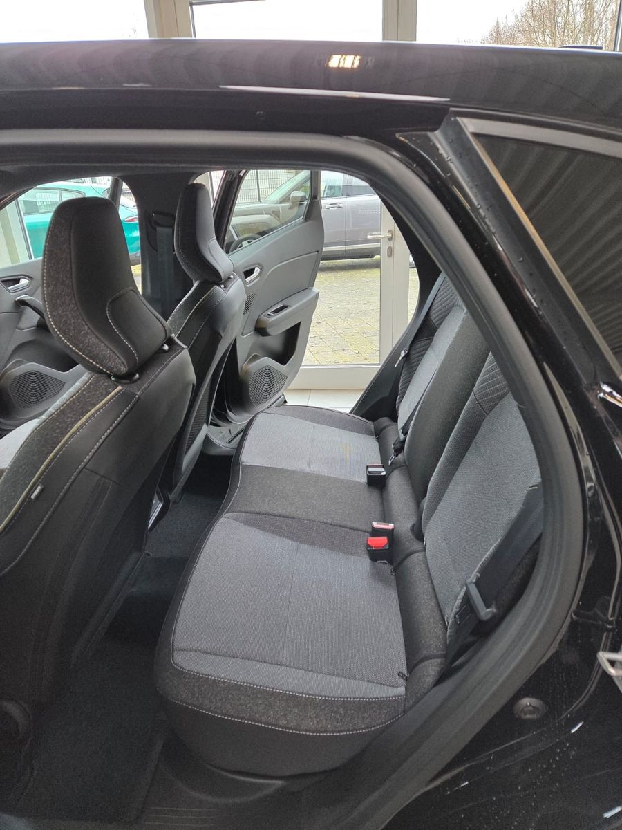 Fahrzeugabbildung Renault Captur Full Hybrid E-Tech 160 Esprit Alpine