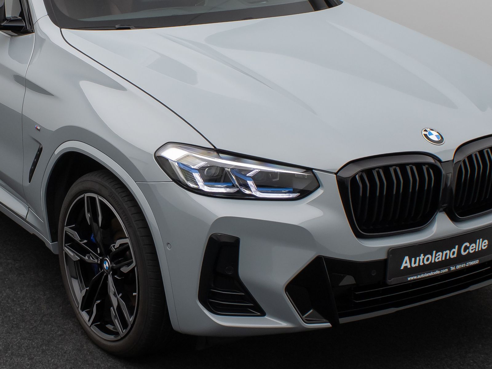 Fahrzeugabbildung BMW X3 M40d Kamera Laser Panorama HUD DAB HiFi AHK