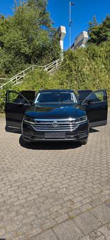 Volkswagen Touareg 3.0 V6 TDI 170kW 4MOTION Tiptronic - - VW Touareg Gebrauchtwagen in Frankfurt