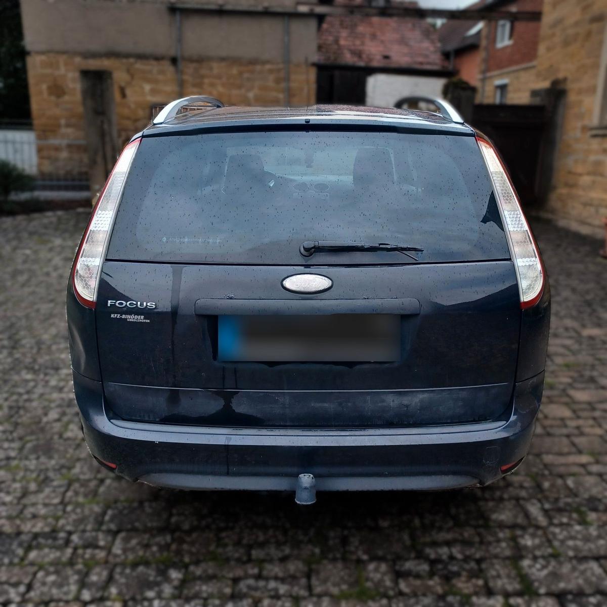 Ford Focus 2008 — rear view