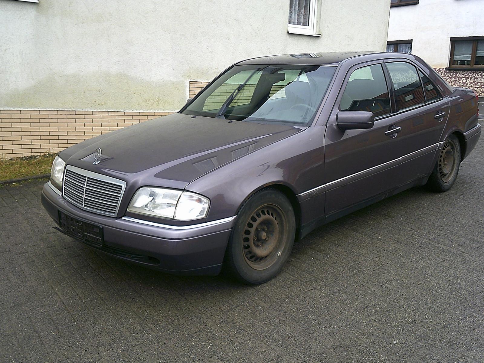 Mercedes-Benz C 180