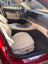 Mercedes-Benz E 220 d Autom. - - Mercedes-Benz E 220: Rot