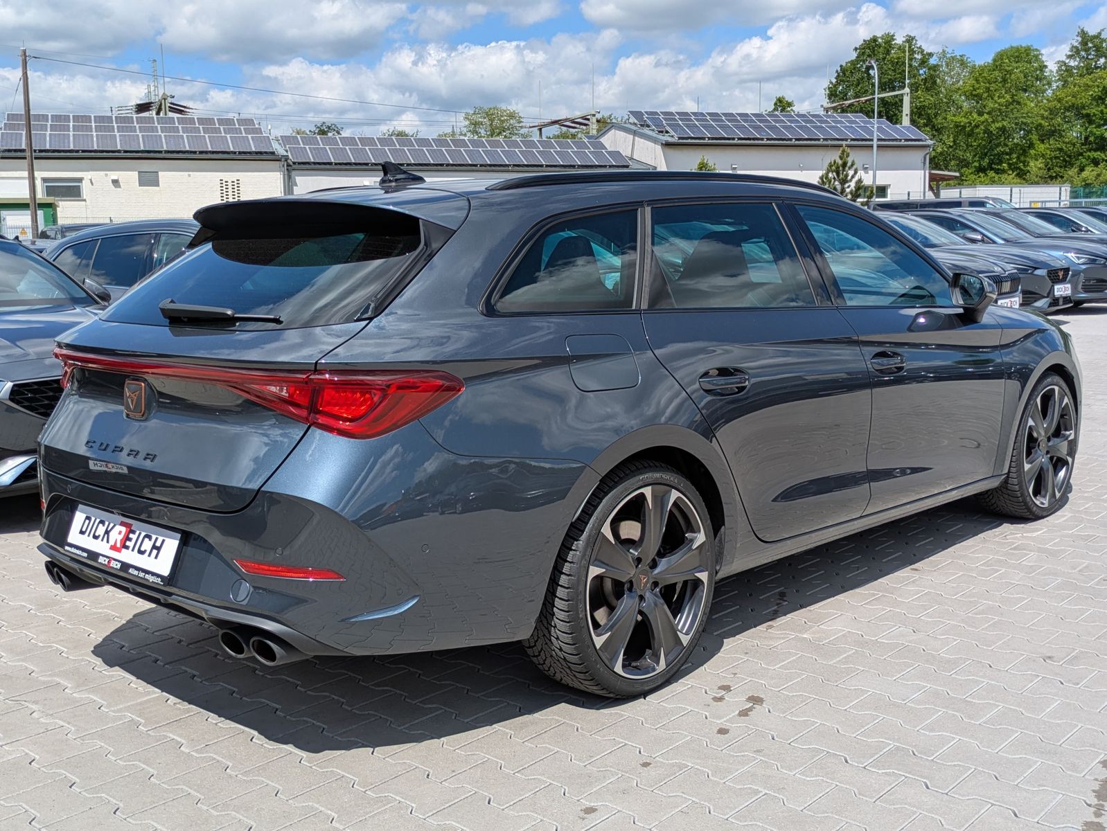 Fahrzeugabbildung CUPRA Leon VZ 2.0TSI 4Drive ACC*PANO*MATRIX*DCC*LM19"