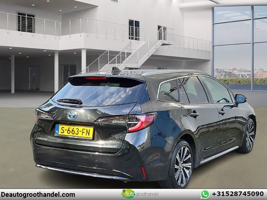 Toyota Corolla Touring Sport 1.8 Hybrid Dynamic imagem 2