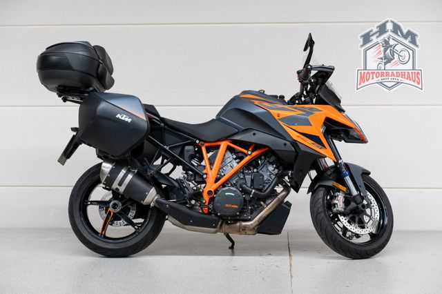 KTM 1290 Super Duke GT orange