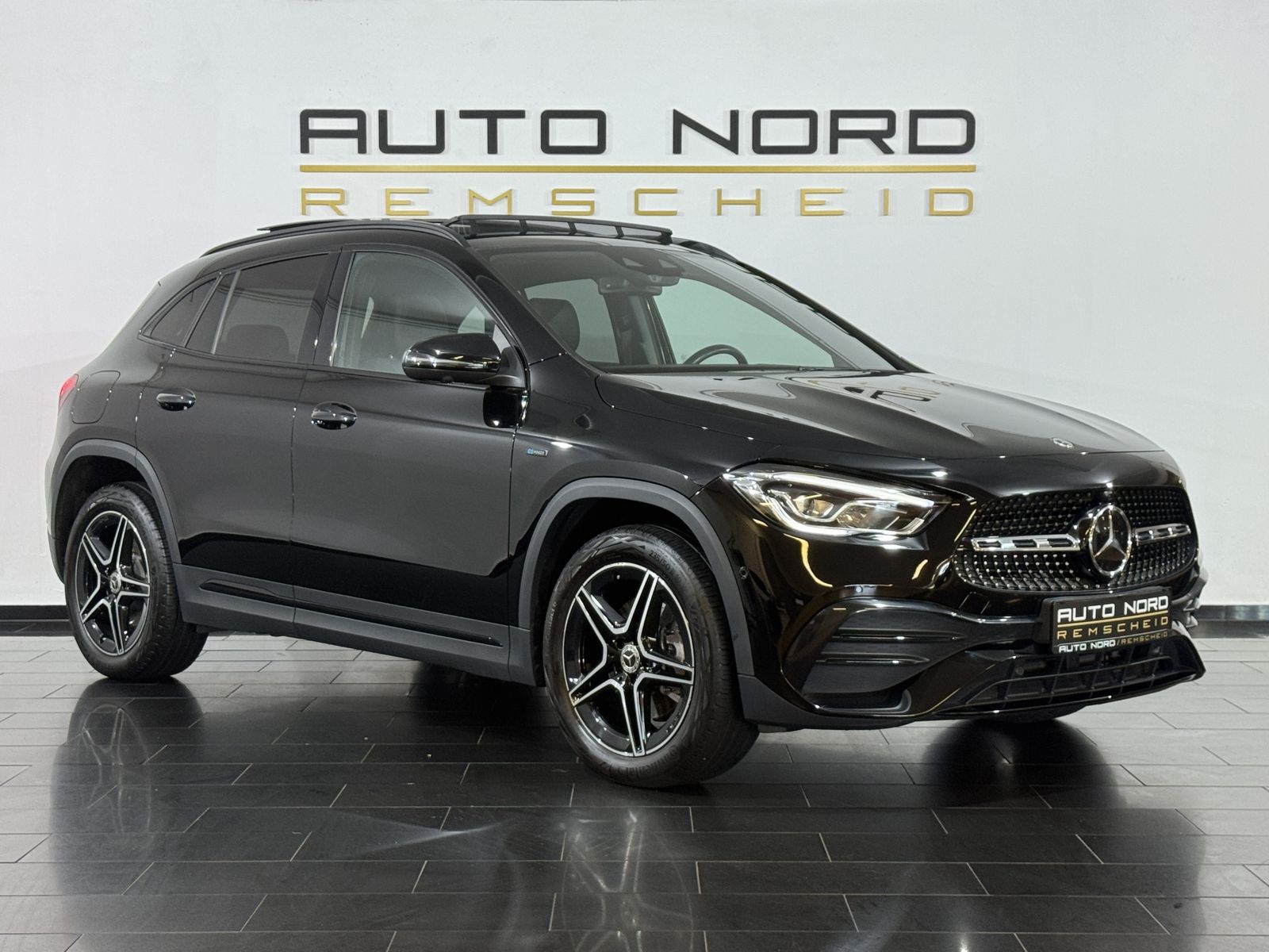 Mercedes-Benz GLA 250 e AMG*1.Hand*Pano*360°*Ambiente*DCT* imagem 3