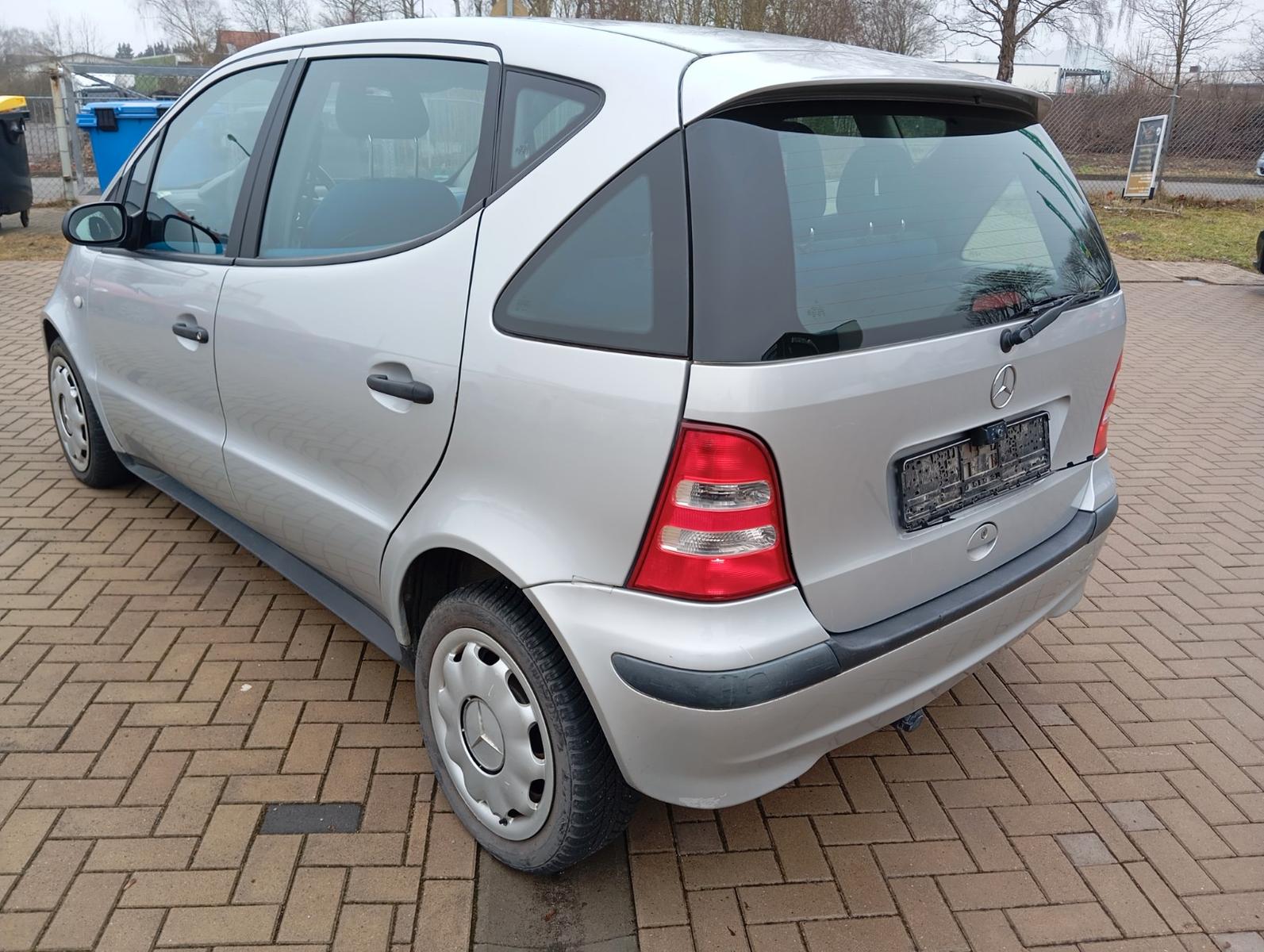 Mercedes-Benz A 160 ,1 HAND ! KLIMA,AHK,SERV/TÜV NEU