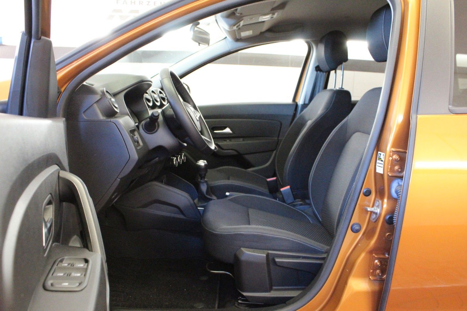 Fahrzeugabbildung Dacia Duster TCe 100 ECO-G LPG Comfort*Allwetter